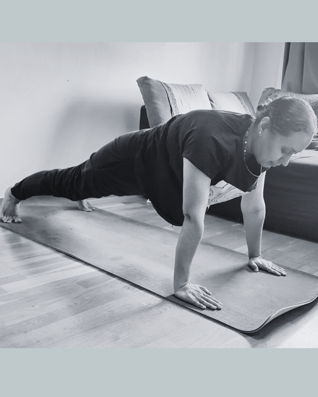 Plank online workout at home